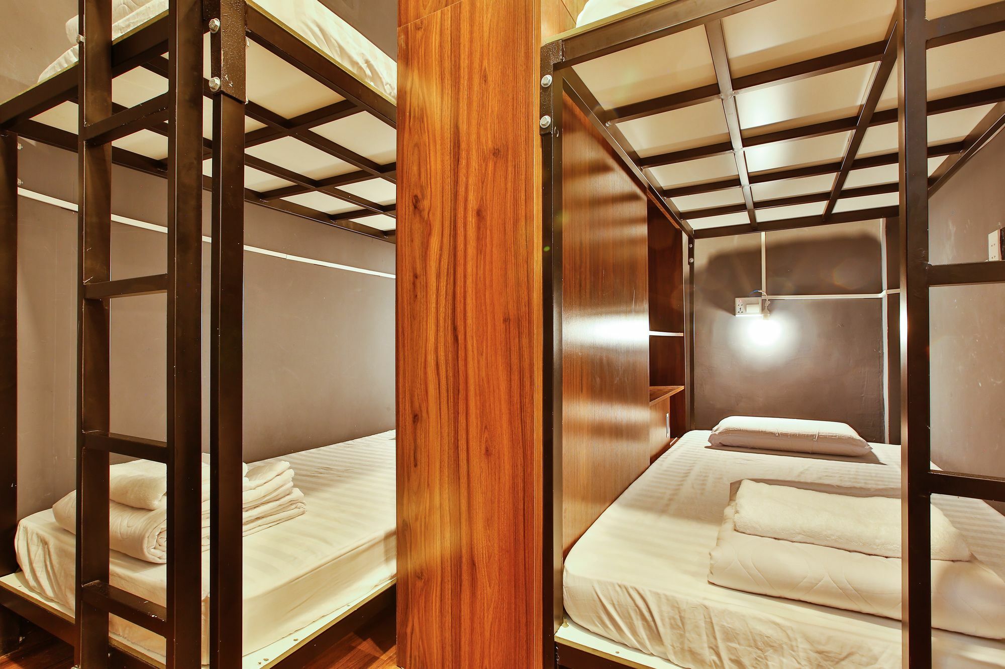 Bff Saigon Hostel โฮจิมินห์ซิตี้ ภายนอก รูปภาพ